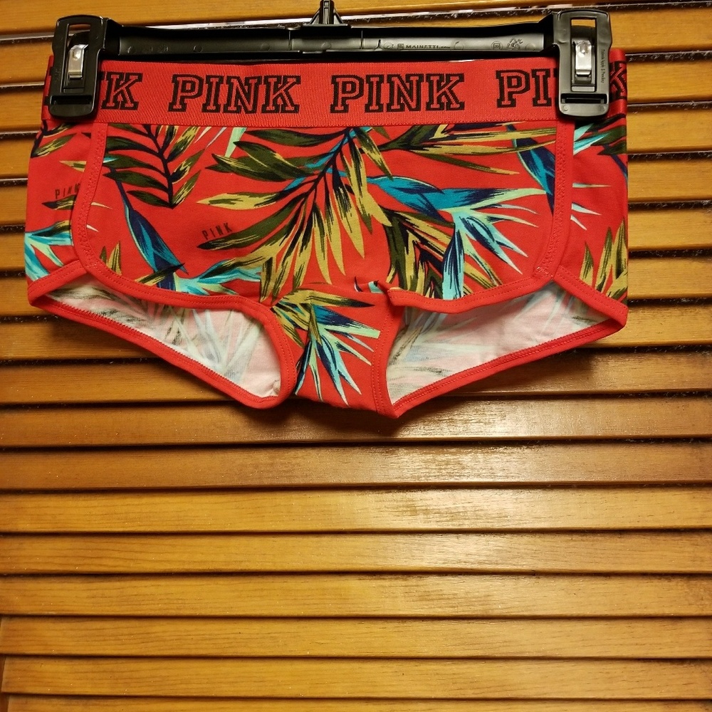 NWT Victoria Secret boy short panties size xs